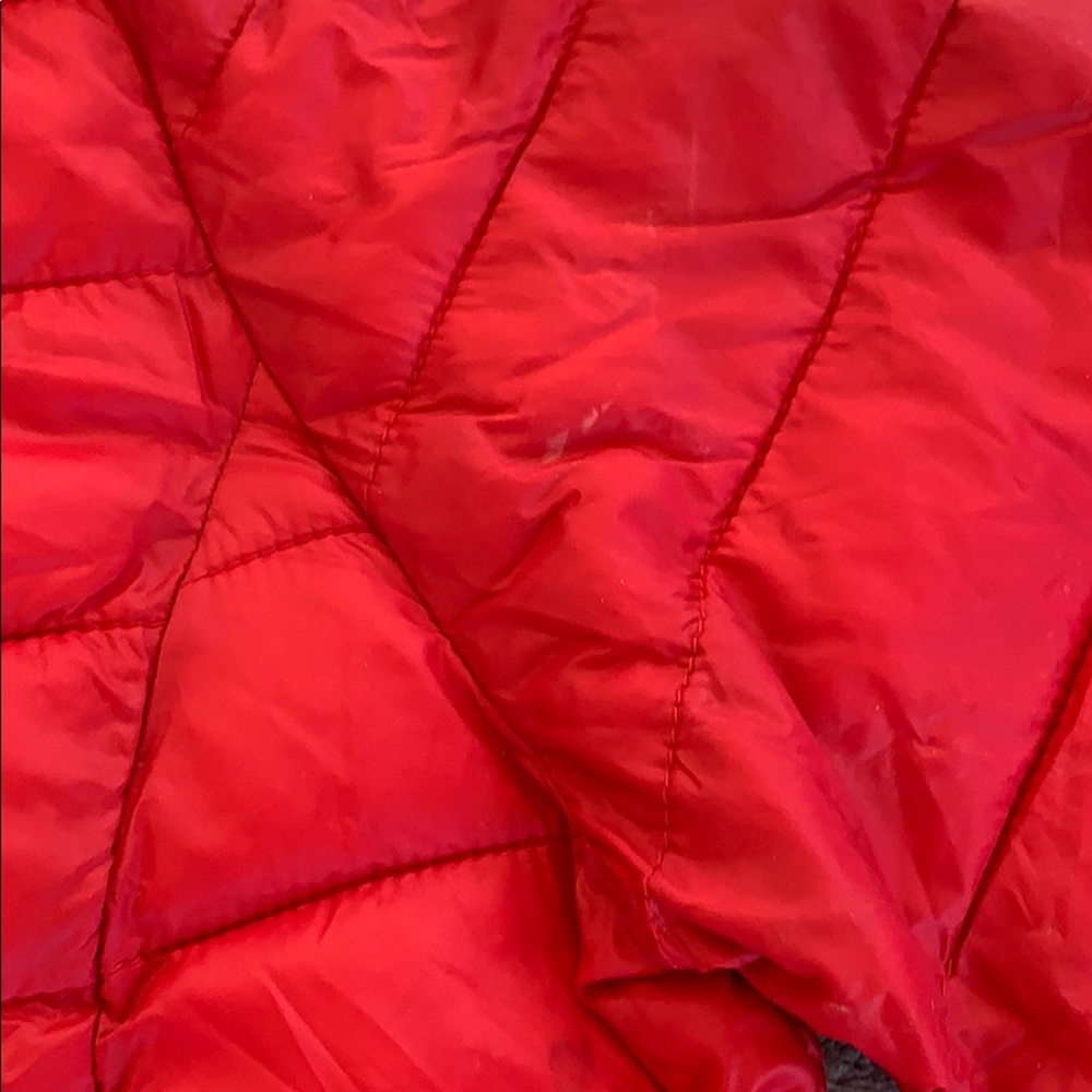 ❤️ Red Puffer Jacket Size Small ❤️ - Picture 5 of 8
